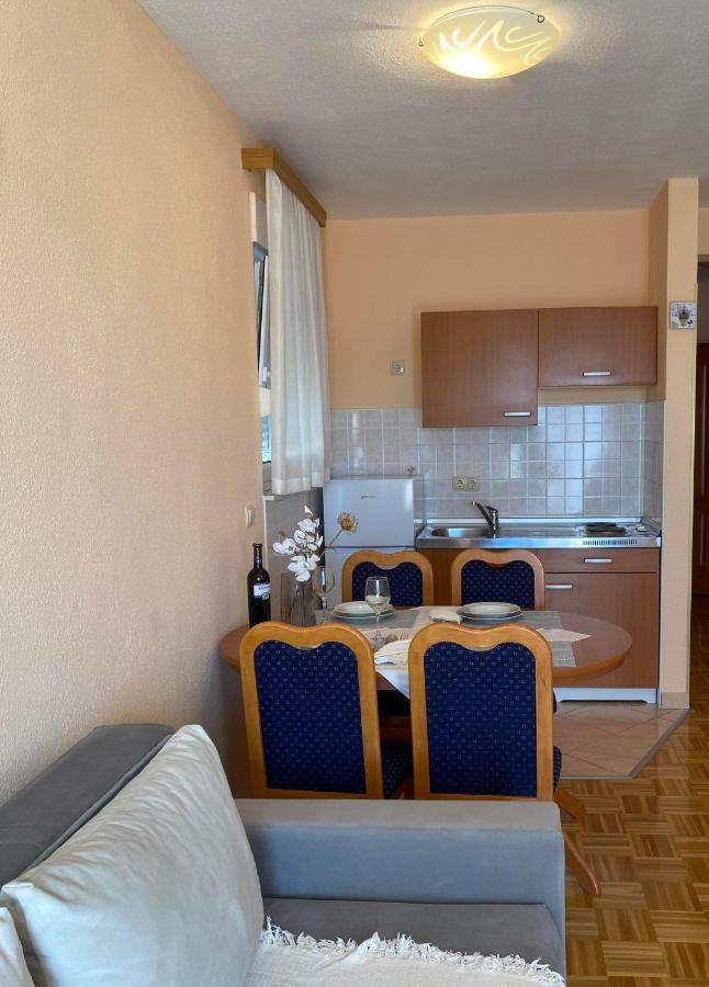 Apartment Begic Макарска Екстериор снимка