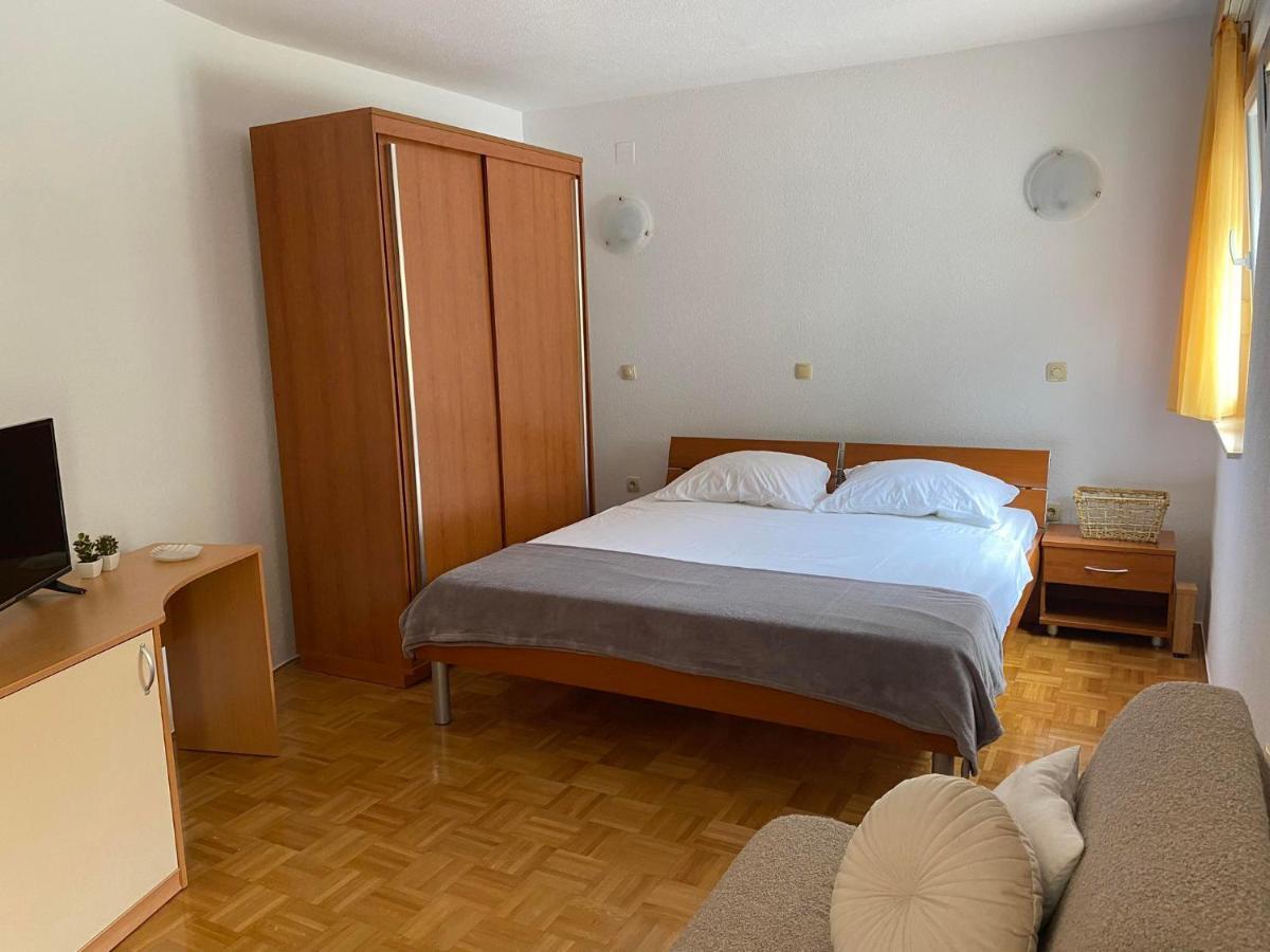Apartment Begic Макарска Екстериор снимка