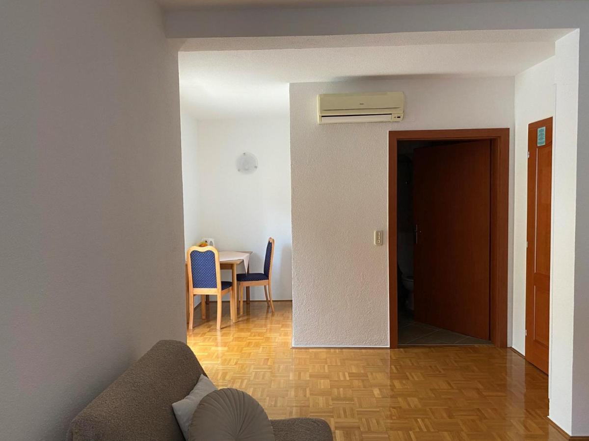 Apartment Begic Макарска Екстериор снимка