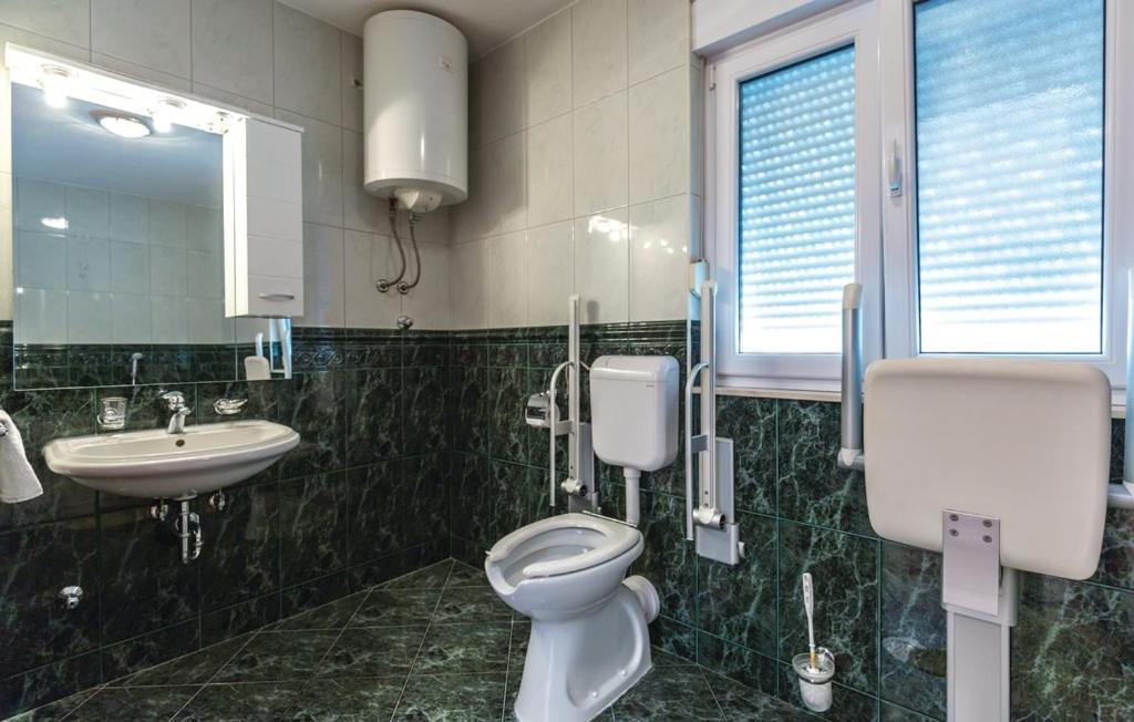 Apartment Begic Макарска Екстериор снимка